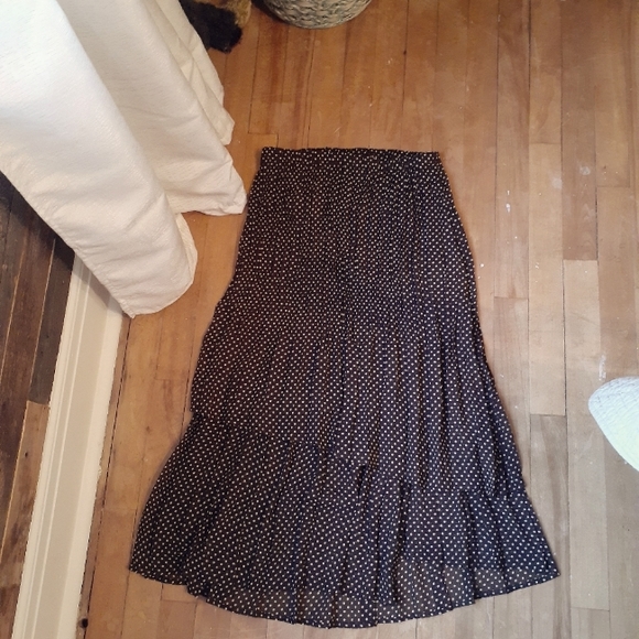 😯 SALE Beautiful skirt - Picture 1 of 6
